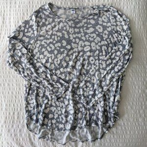 OLD NAVY LEOPARD PRINT TSHIRT